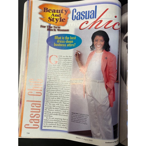 Ebony Magazine, August 2000, Cover Feature Story "Halle Berry" - Picture 10 of 14